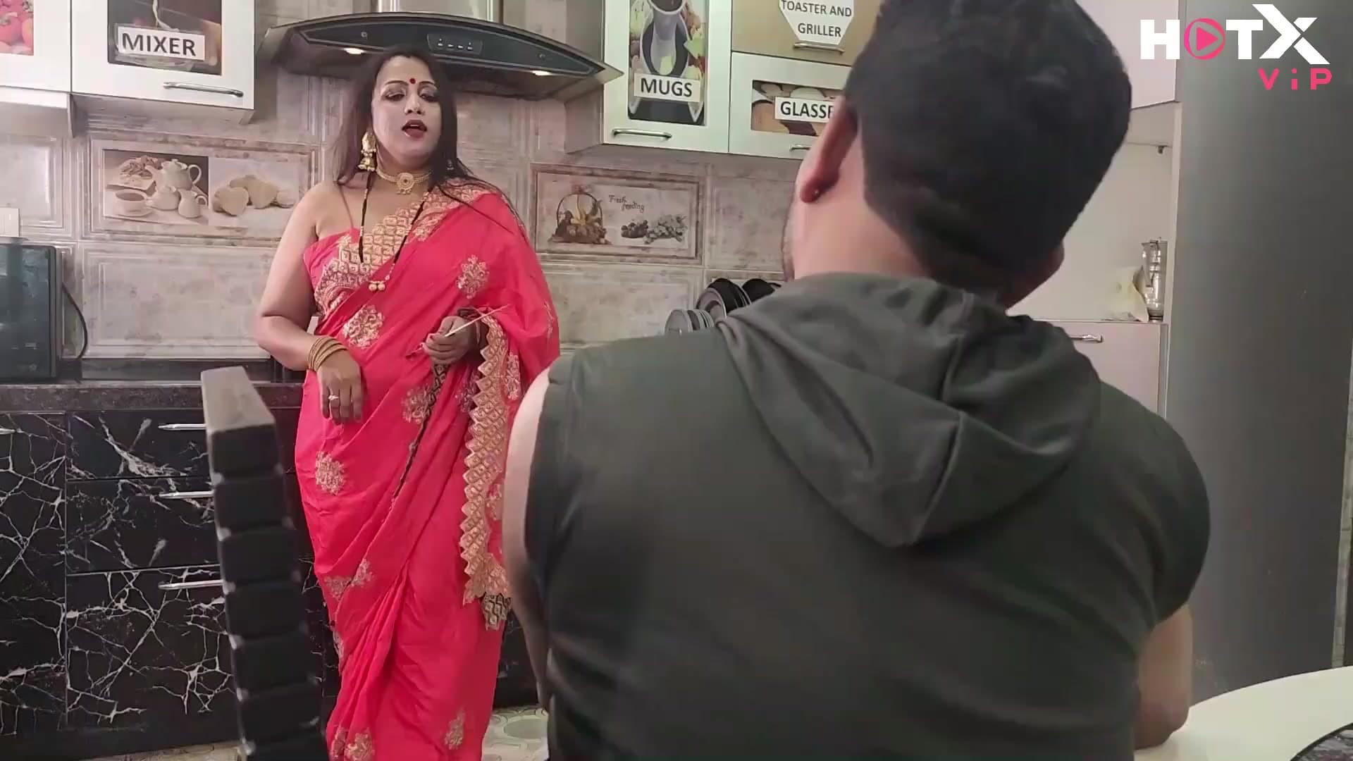 Big Tits Indian MILF Bhabhi Removes Saree and Gets Fucked by Devar Ji screenshot 5